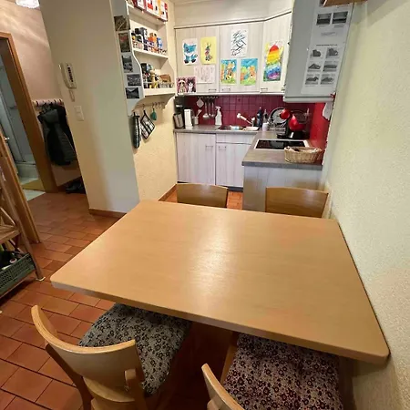 Accessible En Et En Voiture 아파트 로이커바드